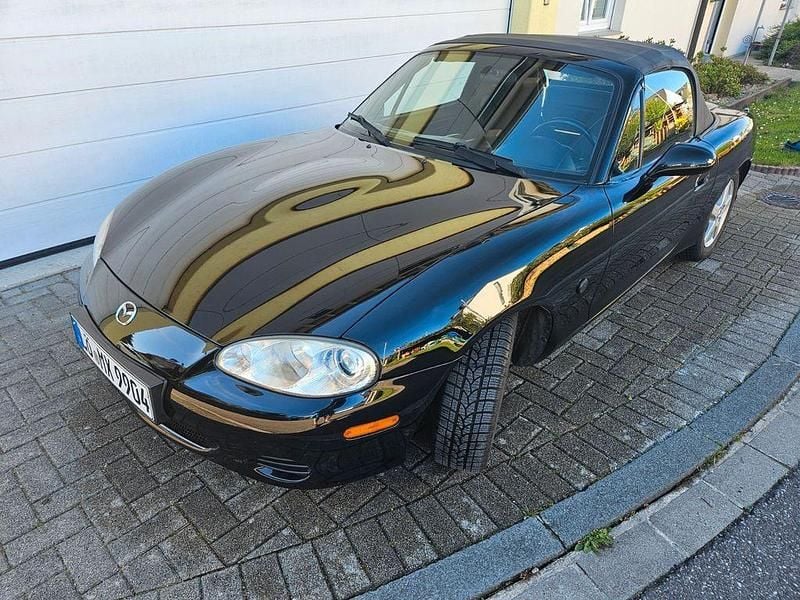 Second-hand Mazda MX5 110 CP (80 kW) 2001 Negru Cabrio