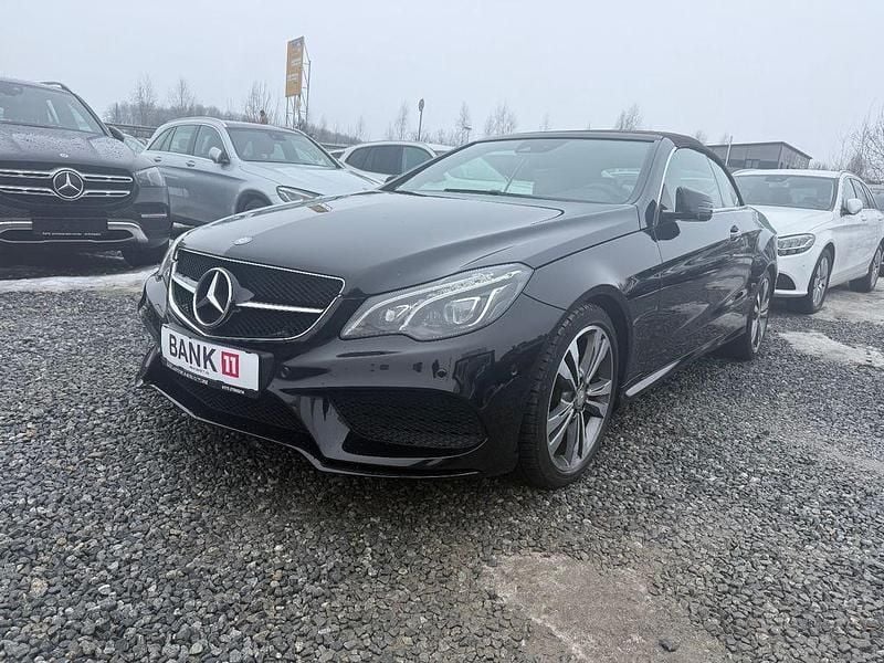 Gebraucht Mercedes E220 AMG line 170 PS (125 kW) 2016 Schwarz Cabrio