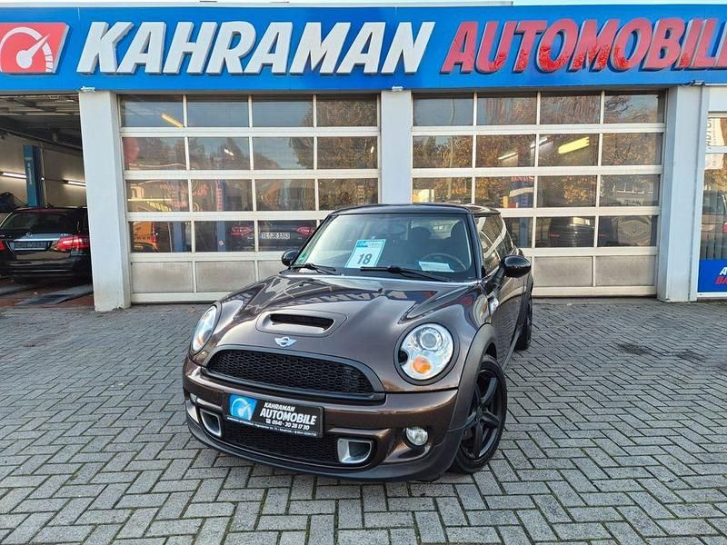 Braun Gebraucht 2011 Mini Cooper S Kleinwagen | 7.899 € (Fairer Preis) - Bild 1/4