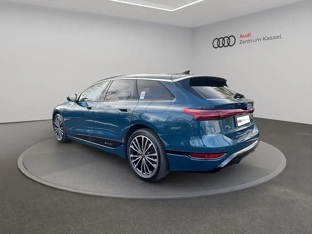 Gebraucht Audi A6 e-tron Sport 210 kW (286 PS) 2025 Malpeloblau metallic Kombi
