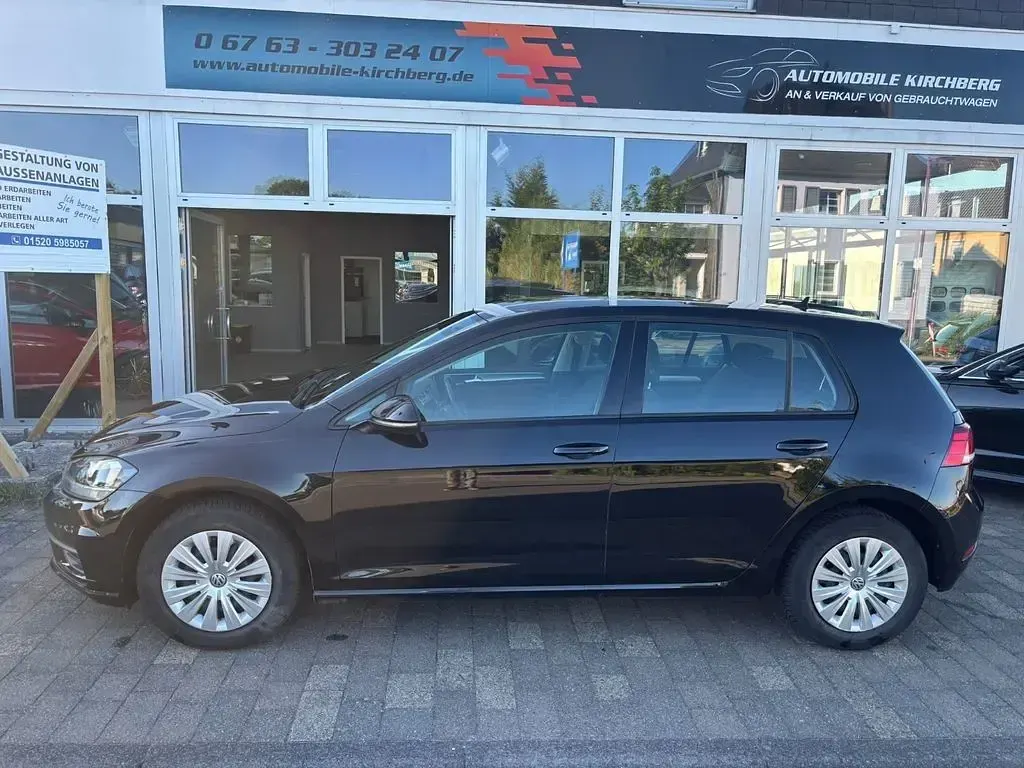 Gebraucht VW Golf VII Trendline 86 PS (63 kW) 2017 Schwarz Limousine