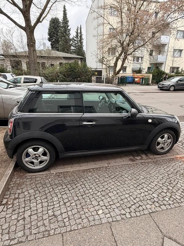 Gebraucht Mini ONE 95 PS (69 kW) 2009 Schwarz Kleinwagen
