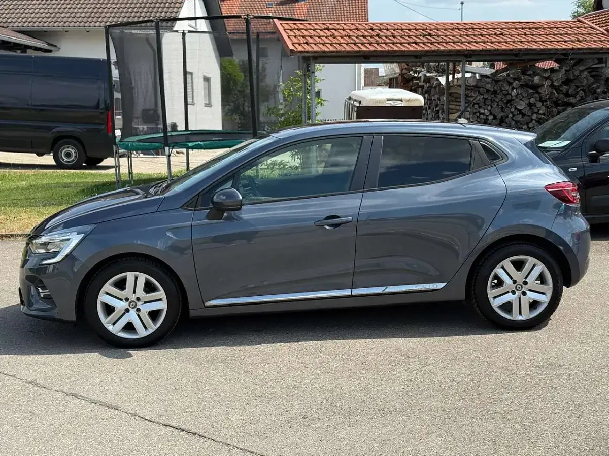 Gebraucht Renault Clio IV Experience 101 PS (74 kW) 2019 Grau Limousine