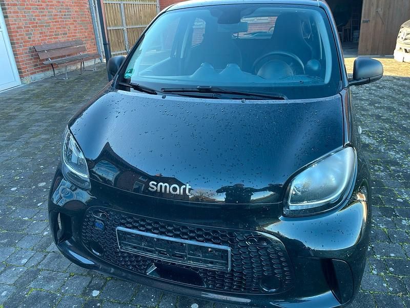 Schwarz Gebraucht 2022 Smart ForFour Electric Drive Kleinwagen | 9.800 € (Fairer Preis) - Bild 1/4