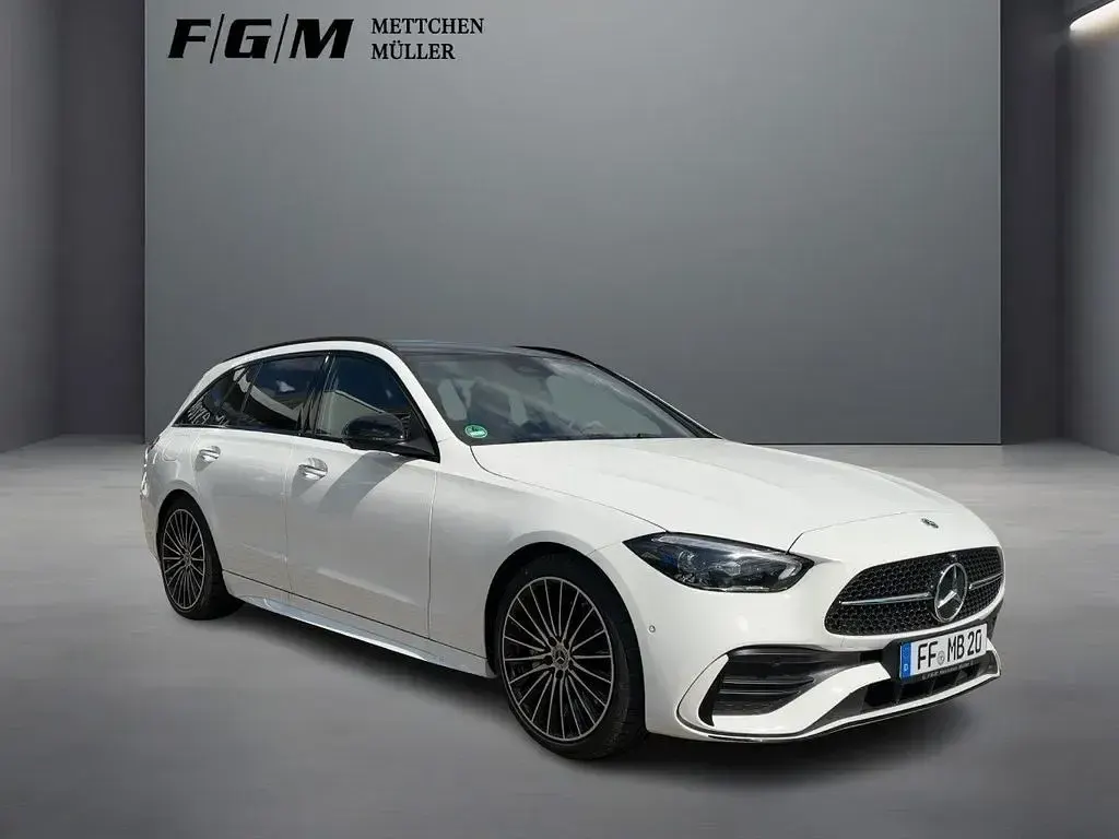 Gebraucht Mercedes C300 AMG 265 PS (194 kW) 2026 Unilack polarweiß Kombi