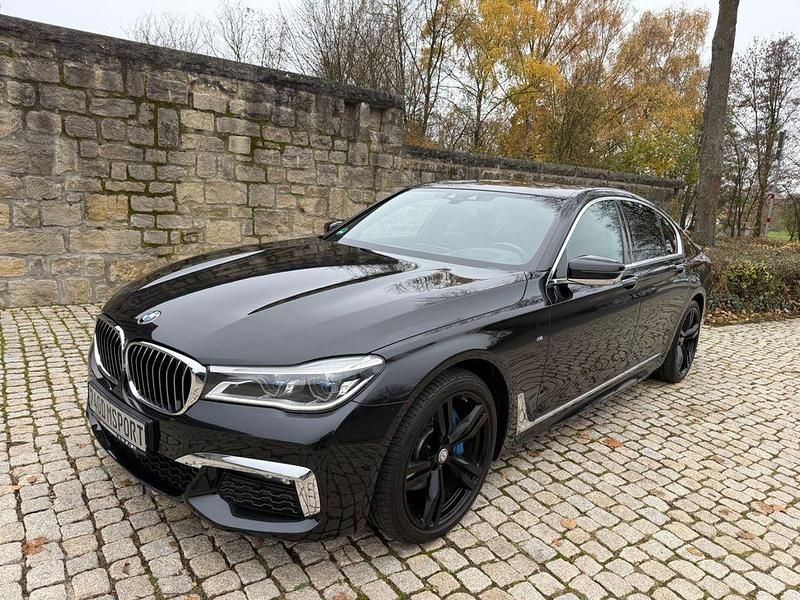 Schwarz Gebraucht 2016 BMW 740 M Sport Limousine | 31.000 € (Fairer Preis) - Bild 1/4