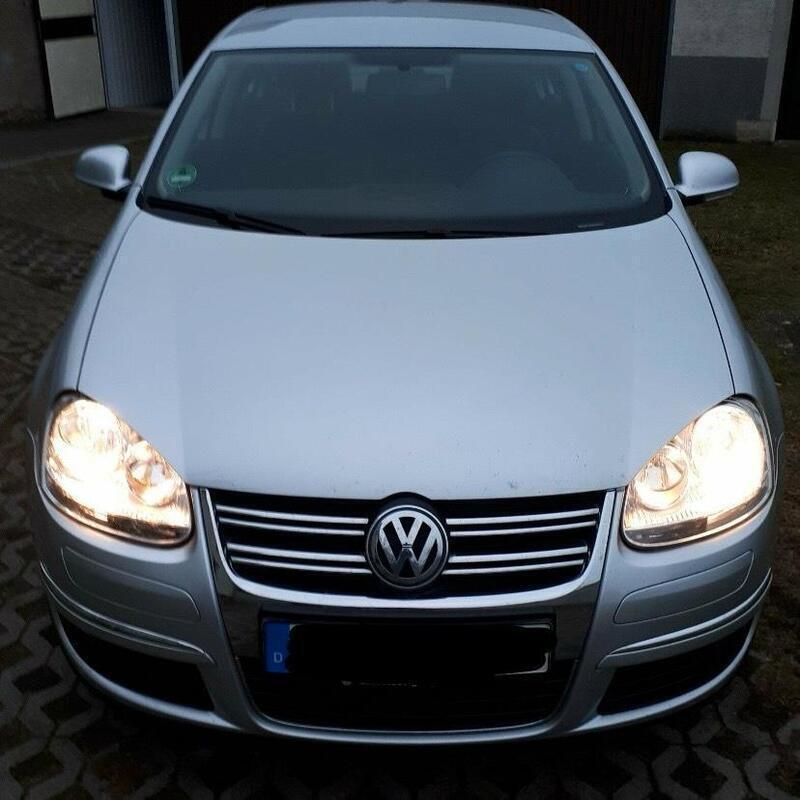 Silber Gebraucht 2006 VW Jetta Limousine | 3.999 € (Fairer Preis) - Bild 1/4