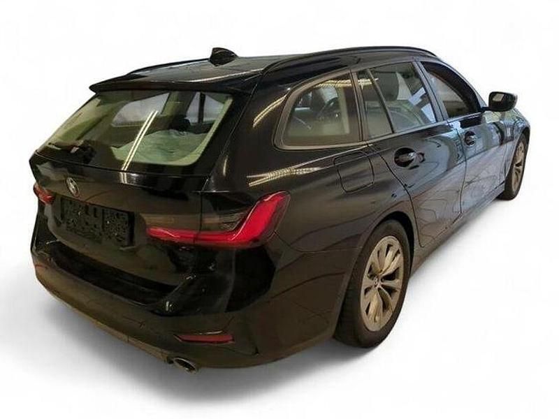 Gebraucht BMW 330 Advantage 286 PS (210 kW) 2020 Schwarz Limousine