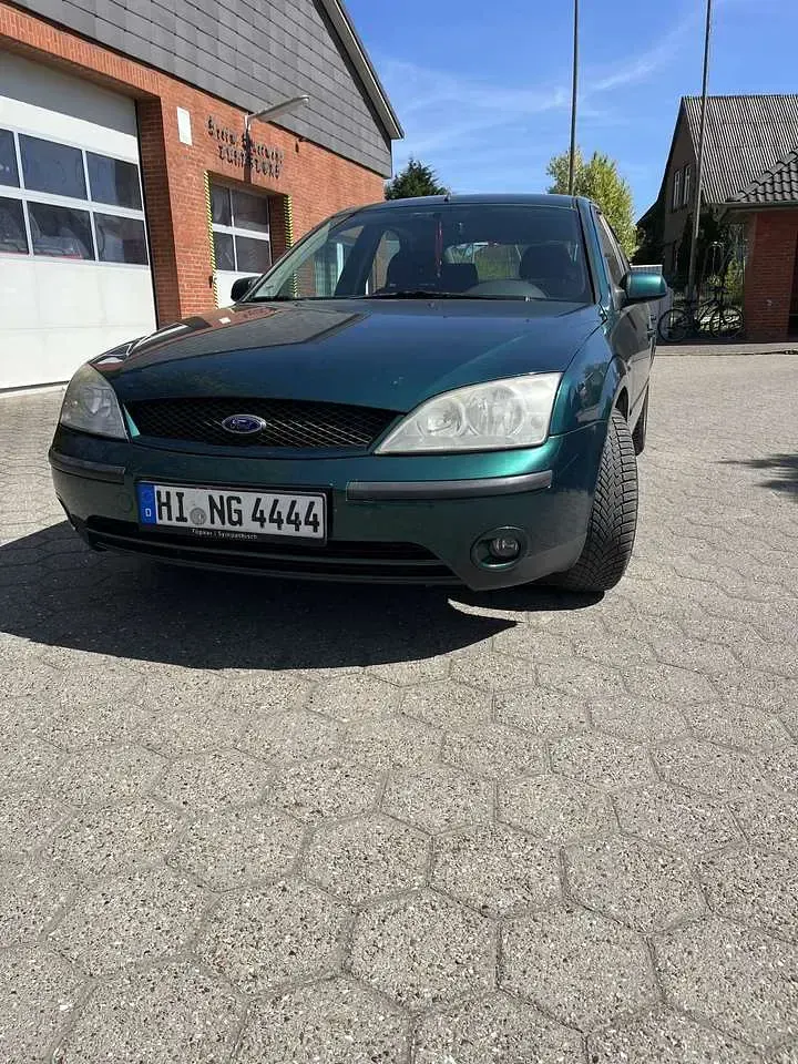 Gebraucht Ford Mondeo 145 PS (106 kW) 2001 Limousine