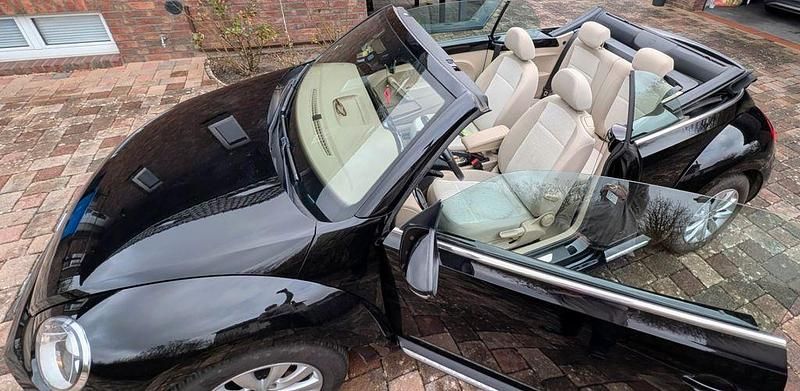 Gebraucht VW Beetle Cabriolet 105 PS (77 kW) 2015 Schwarz Cabrio