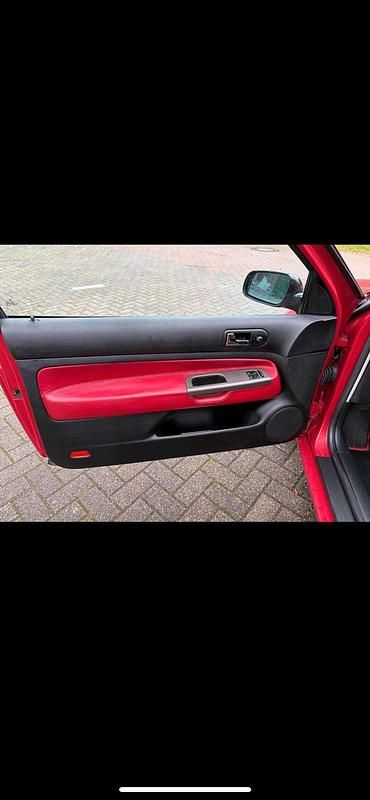 Gebraucht VW Golf IV 115 PS (84 kW) 2001 Rot Kleinwagen