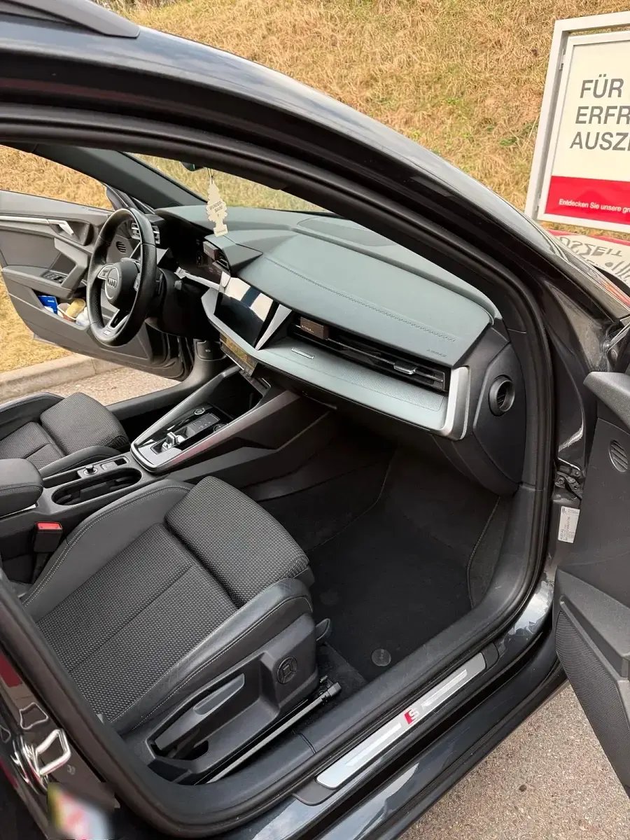Gebraucht Audi A3 Sportback e-tron S-Line 150 PS (110 kW) 2020 Grau Kleinwagen