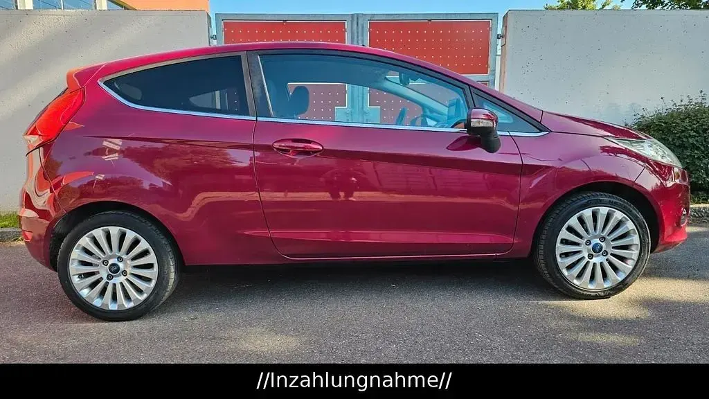 Gebraucht Ford Fiesta Titanium 82 PS (60 kW) 2009 Violett Limousine