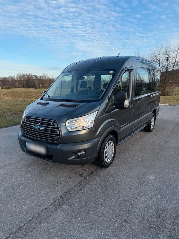 Gebraucht Ford Transit 131 PS (96 kW) 2018 Grau Van / Kleinbus
