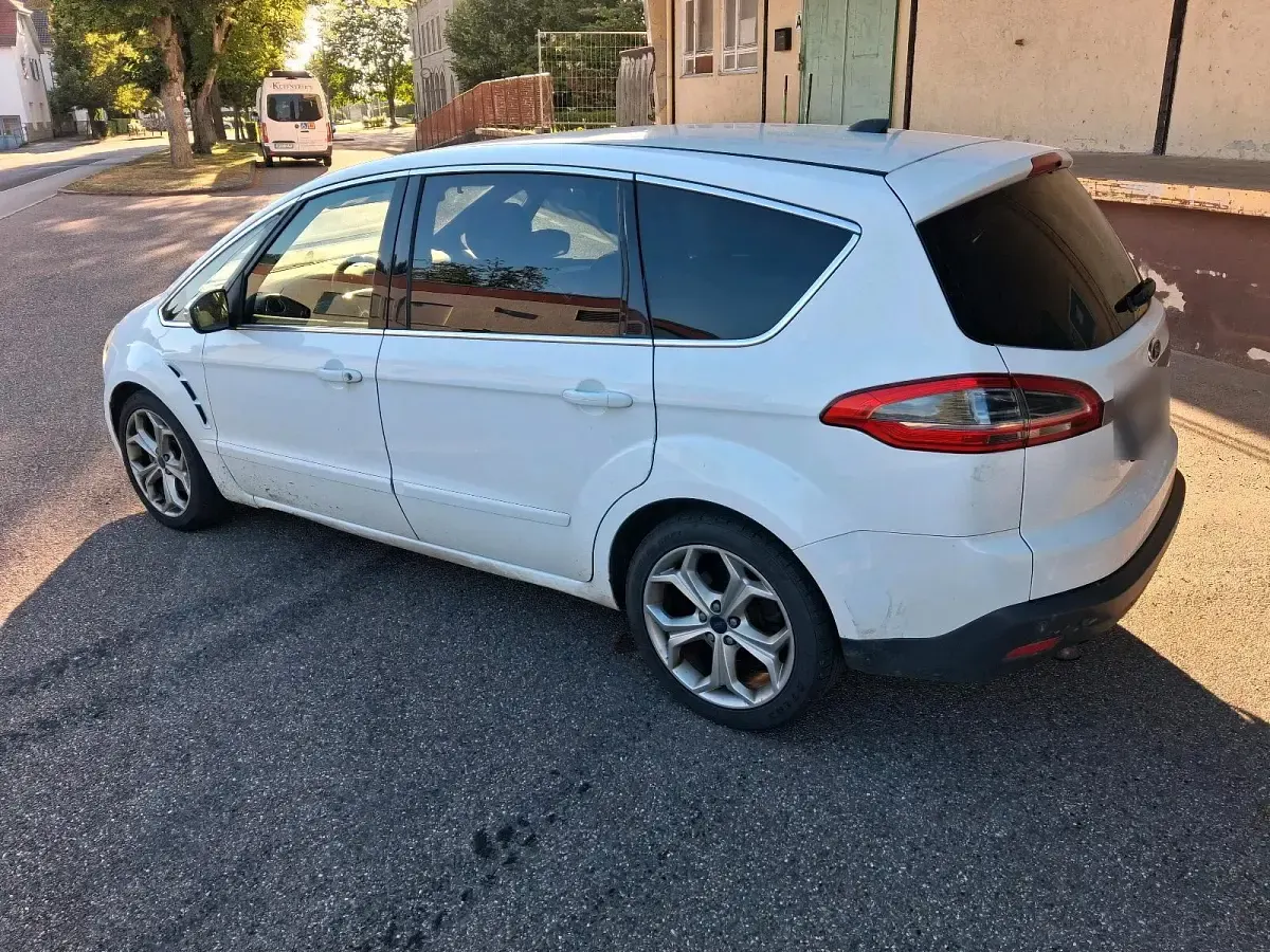 Gebraucht Ford S-MAX Titanium S 163 PS (119 kW) 2013 Van / Kleinbus