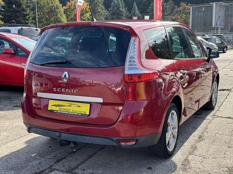 Gebraucht Renault Scénic III Dynamique 110 PS (80 kW) 2010 Rot Van / Kleinbus