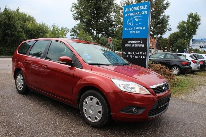 Gebraucht Ford Focus 109 PS (80 kW) 2009 Rot Kombi