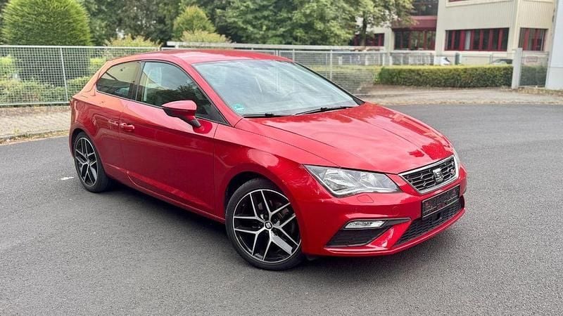 Rot Gebraucht 2018 Seat Leon SC Beats Kleinwagen | 15.900 € (Guter Preis) - Bild 1/4