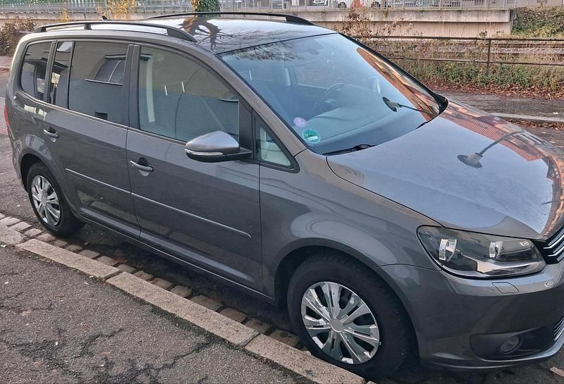 Gebraucht VW Touran Comfortline 105 PS (77 kW) 2012 Grau Van / Kleinbus