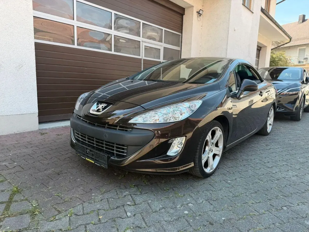 Gebraucht Peugeot 308 CC Platinum 156 PS (114 kW) 2010 Braun Cabrio