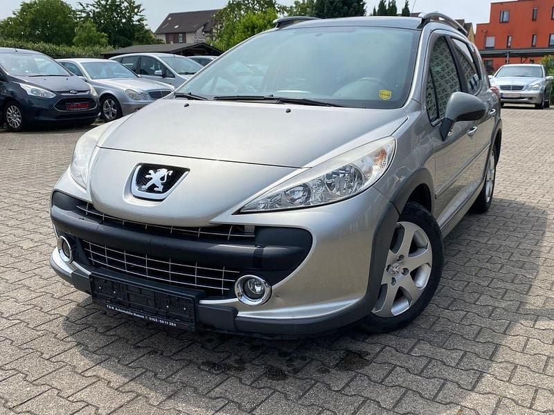 Silber Gebraucht 2009 Peugeot 207 Kombi | 2.670 € (Etwas zu teuer) - Bild 1/4