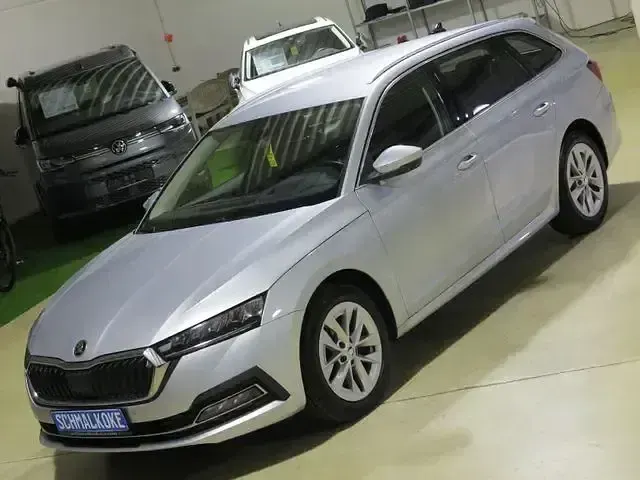 Gebraucht Skoda Octavia Style 150 PS (110 kW) 2023 Brilliantsilber metallic Kombi