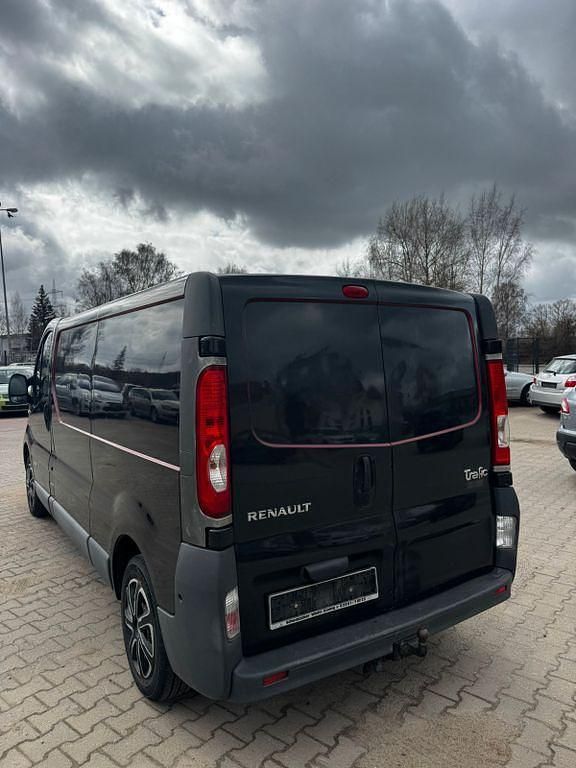 Gebraucht Renault Trafic 114 PS (83 kW) 2012 Schwarz Van / Kleinbus