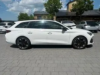 Gebraucht Cupra Leon 150 PS (110 kW) 2024 Weiß Limousine