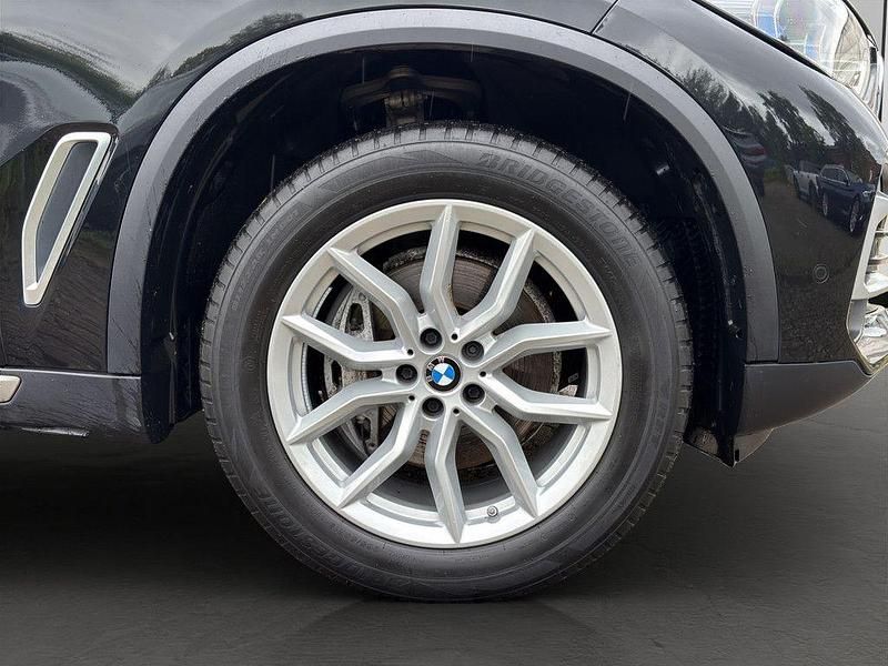 Gebraucht BMW X5 xLine 286 PS (210 kW) 2022 Schwarz / saphirschwarz (metallic) SUV