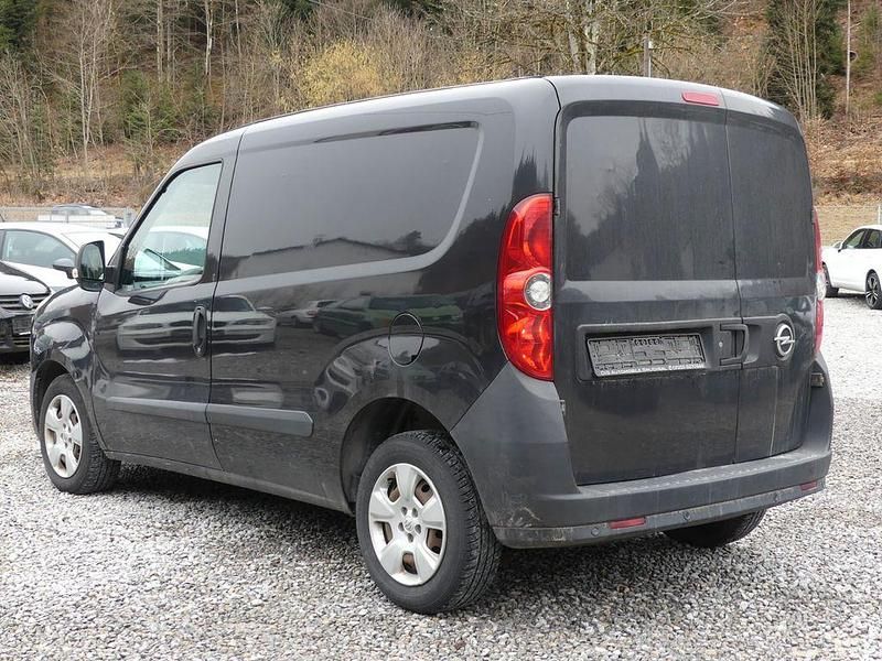 Gebraucht Opel Combo 105 PS (77 kW) 2012 Schwarz Van / Kleinbus