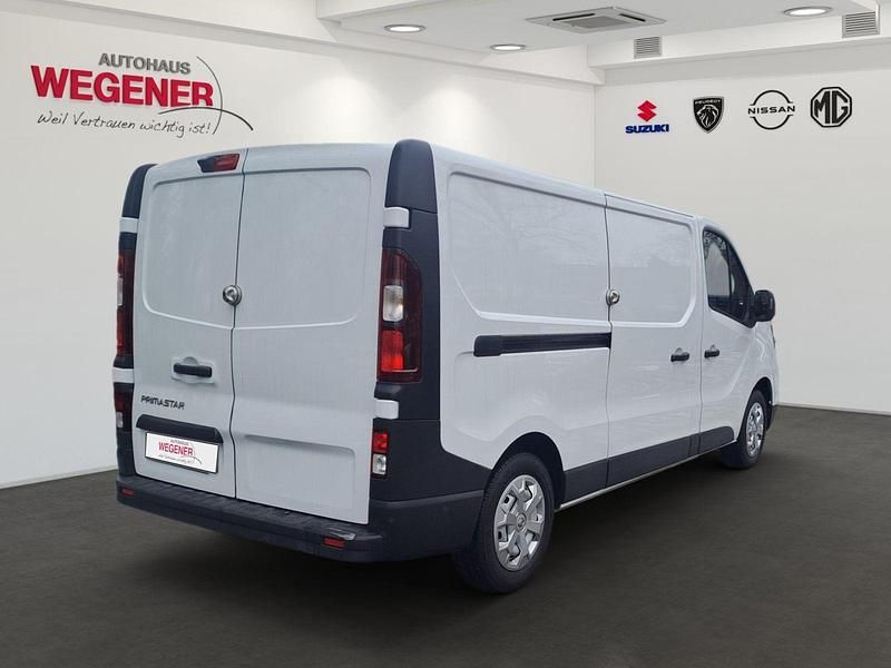 Gebraucht Nissan Primastar 131 PS (96 kW) 2022 Weiß Van / Kleinbus
