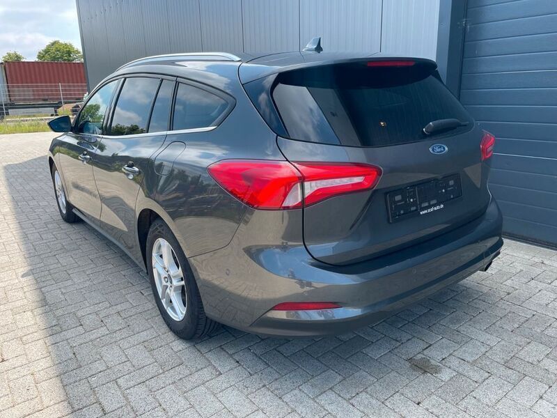 Gebraucht Ford Focus Cool & Connect 150 PS (110 kW) 2020 Grau Kombi