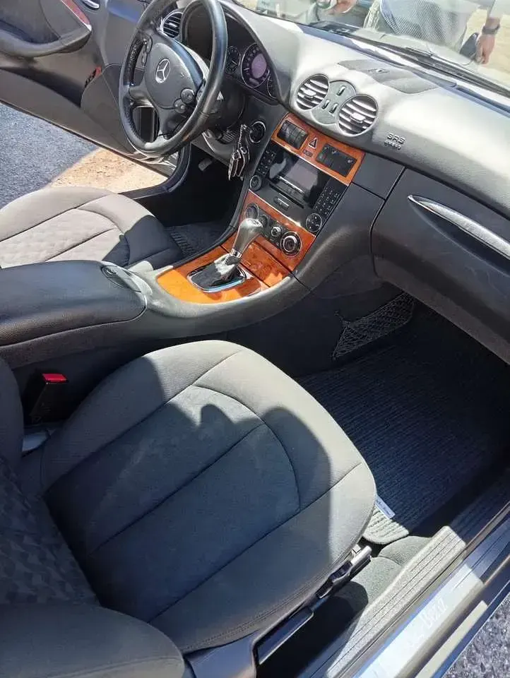 Gebraucht Mercedes CLK200 Elegance 163 PS (119 kW) 2004 Coupé