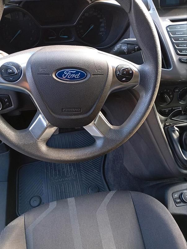 Gebraucht Ford Tourneo Connect 101 PS (74 kW) 2016 Grau Van / Kleinbus