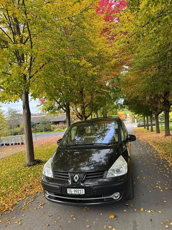 Schwarz Gebraucht 2016 Renault Espace Initiale Paris Van / Kleinbus | 3.999 € - Bild 1/4