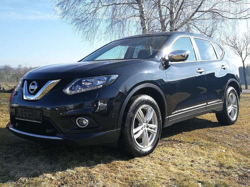 Schwarz Gebraucht 2015 Nissan X-Trail Acenta SUV | 12.990 € (Fairer Preis) - Bild 1/4