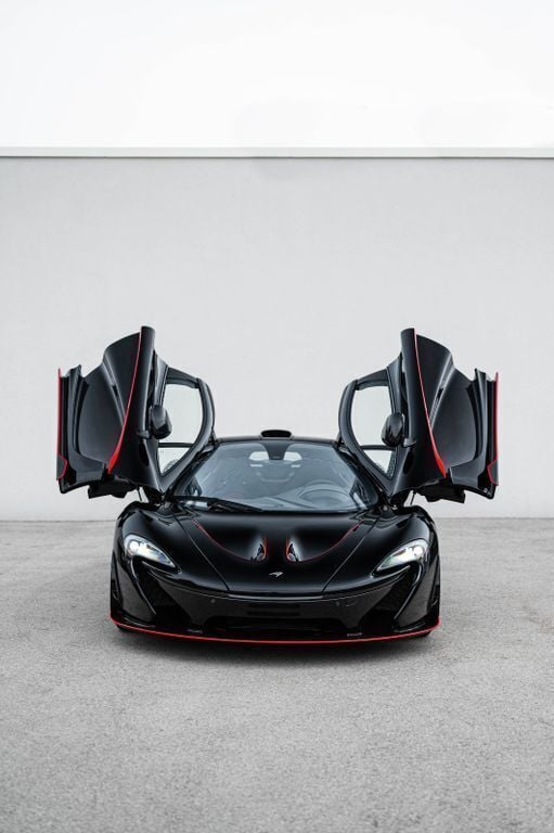 Schwarz Gebraucht 2014 McLaren P1 | 1.300.000 € - Bild 1/4