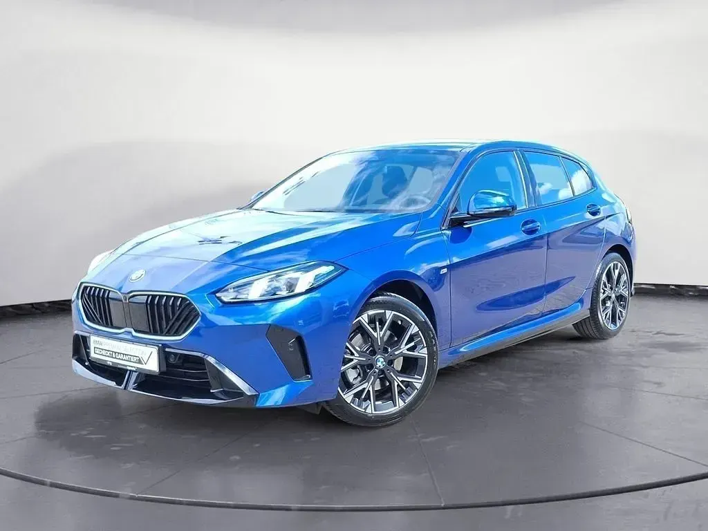 Neu BMW 120 M Sport 163 PS (119 kW) 2025 Blau Kleinwagen