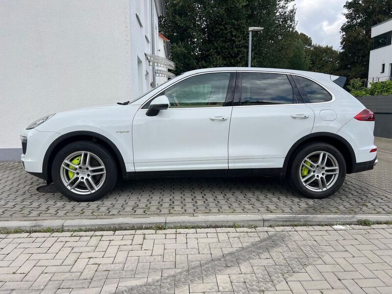 Beige Gebraucht 2015 Porsche Cayenne S E-Hybrid SUV | 29.500 € (Superpreis) - Bild 1/4