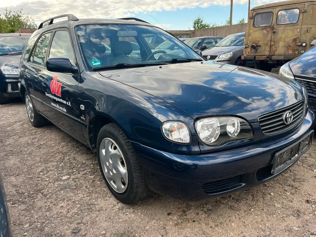Gebraucht Toyota Corolla 97 PS (71 kW) 2001 Grün Kombi