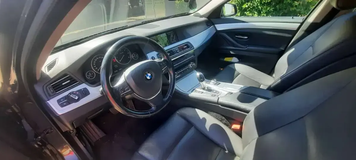 Gebraucht BMW 520 Luxury Line 184 PS (135 kW) 2013 Schwarz Limousine