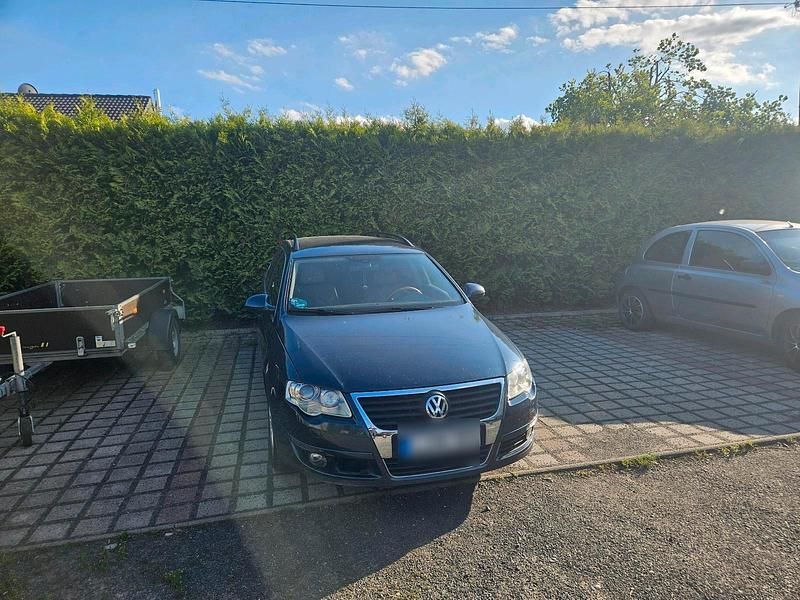 Blau Gebraucht 2008 VW Passat Kombi | 1.700 € (Superpreis) - Bild 1/4