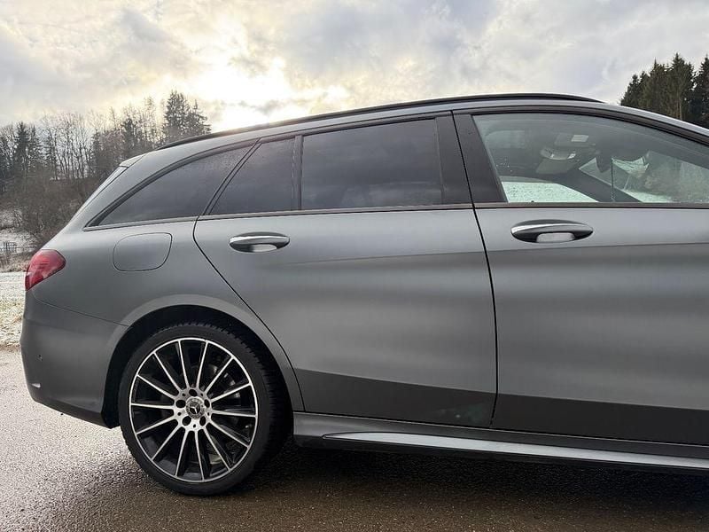 Gebraucht Mercedes C400 333 PS (244 kW) 2019 Grau Limousine