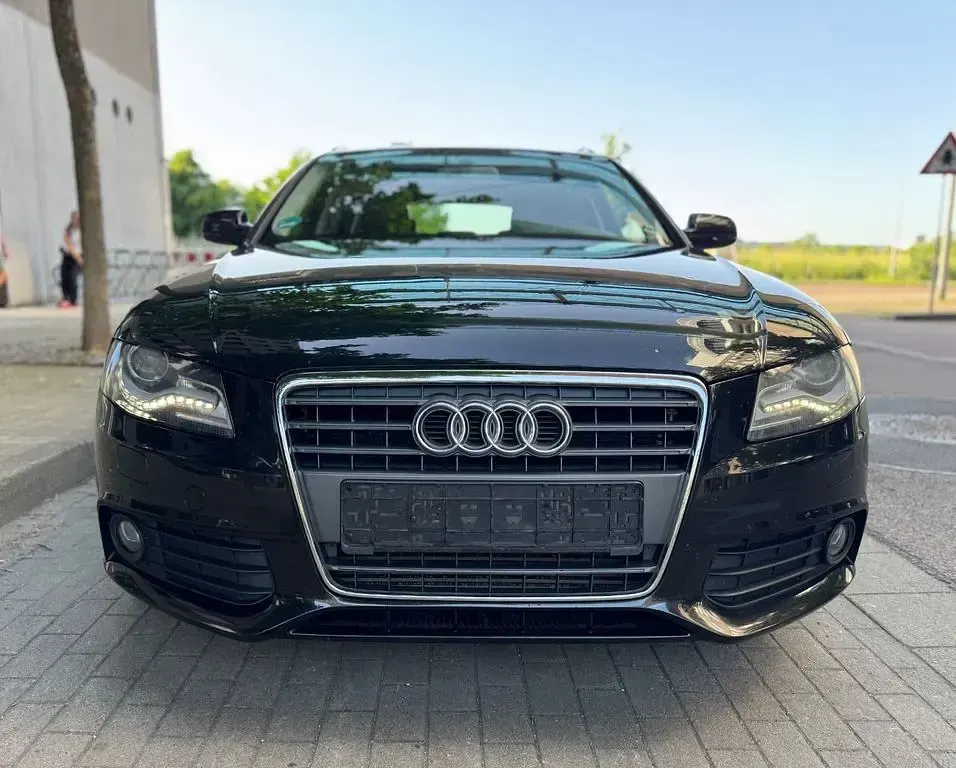 Gebraucht Audi A4 Ambition 160 PS (117 kW) 2011 Schwarz Kombi