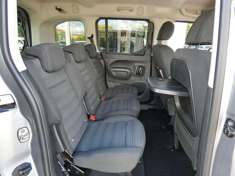 Gebraucht Opel Combo Life Elegance 131 PS (96 kW) 2022 Grau Van / Kleinbus