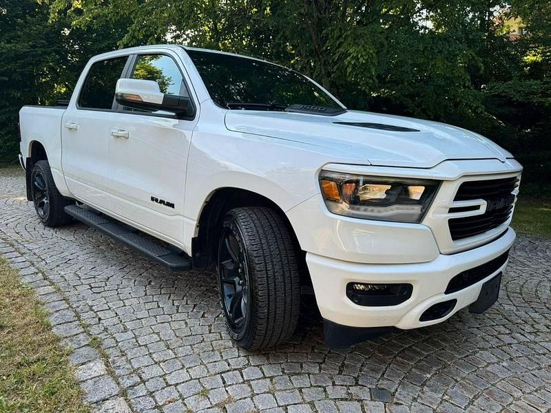 Weiß Gebraucht 2023 Dodge Ram Abholung | 51.990 € (Guter Preis) - Bild 1/4