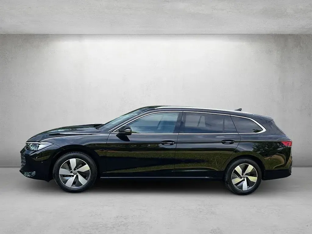 Gebraucht VW Passat Business 150 PS (110 kW) 2024 Grenadillschwarz metallic Kombi
