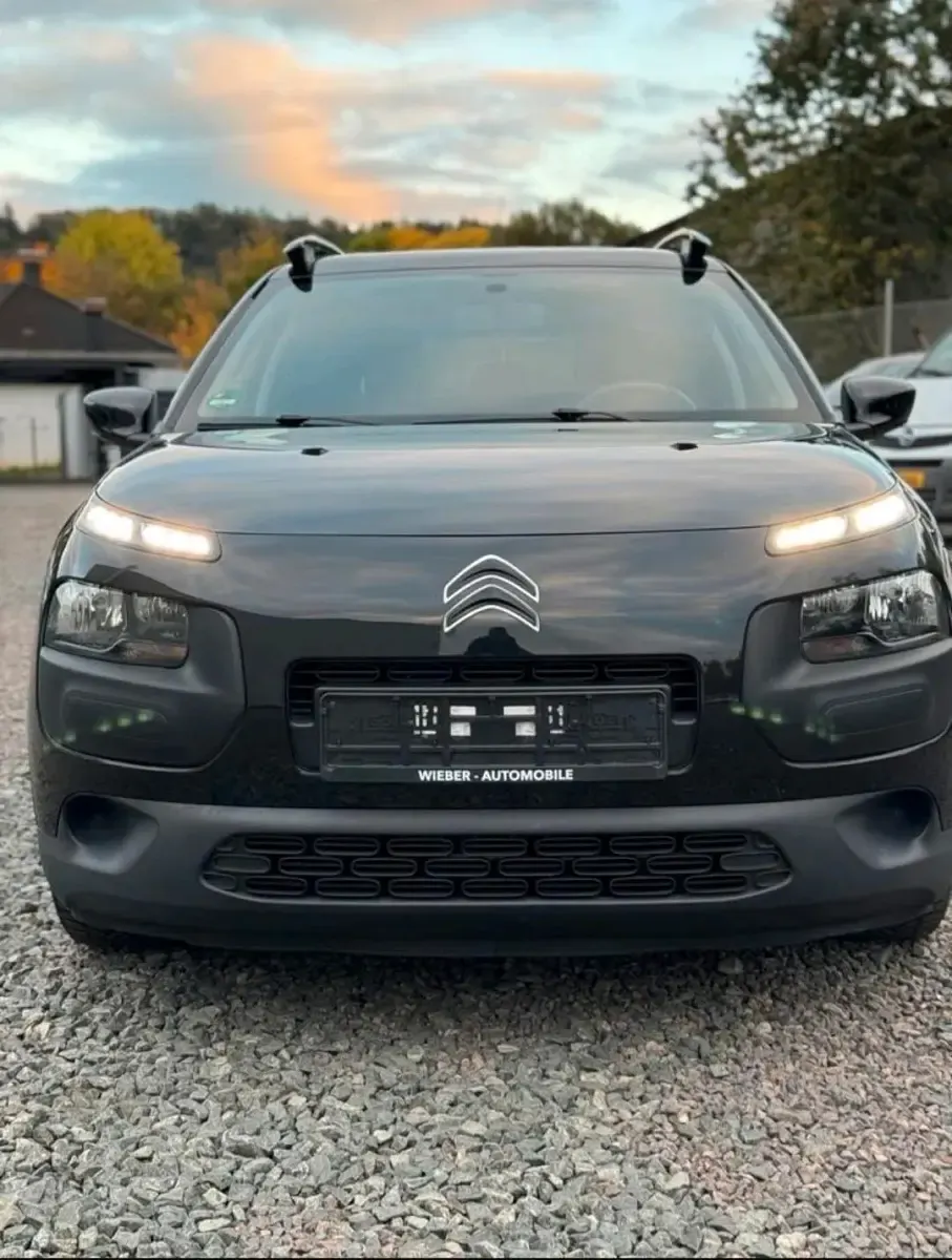 Gebraucht Citroën C4 Cactus 86 PS (63 kW) 2015 Schwarz Kleinwagen
