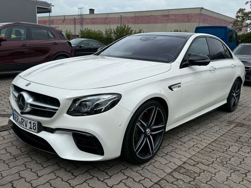 Weiß Gebraucht 2019 Mercedes E63 AMG AMG Limousine | 63.000 € (Superpreis) - Bild 1/4