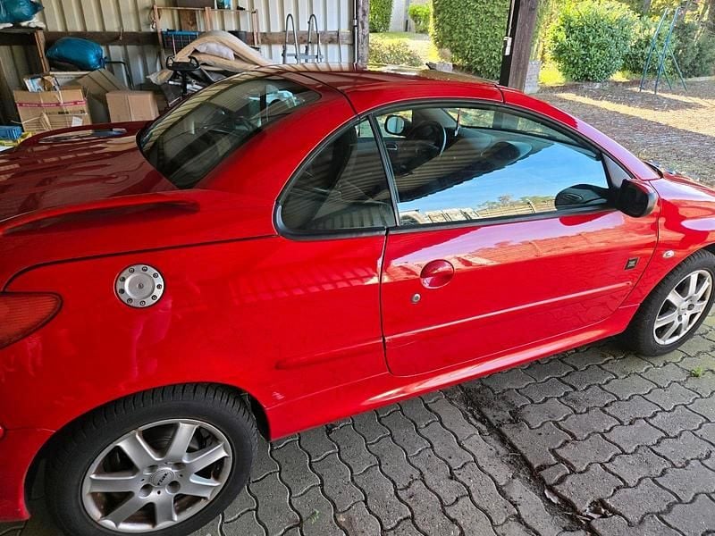 Gebraucht Peugeot 206 108 PS (79 kW) 2006 Rot Cabrio